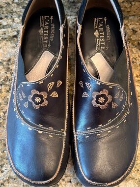 L'Artiste clogs